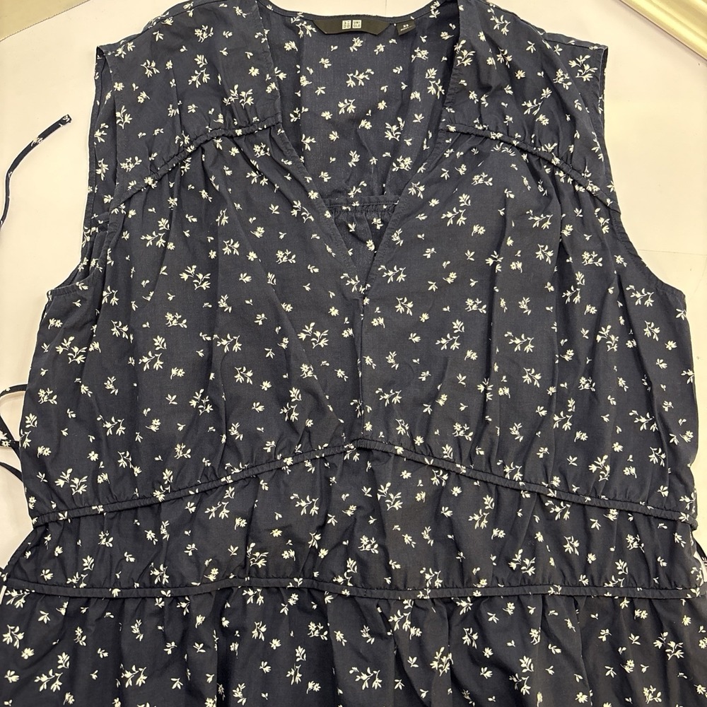 Uniqlo WomensSleeveless Floral Summer Dress Long Size XS Navy Blue White Flower - Picture 4 of 10
